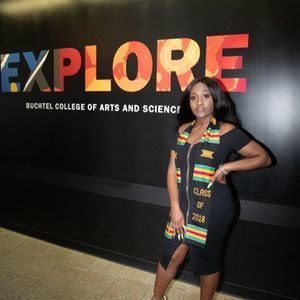 Meet your Posher, Aziza